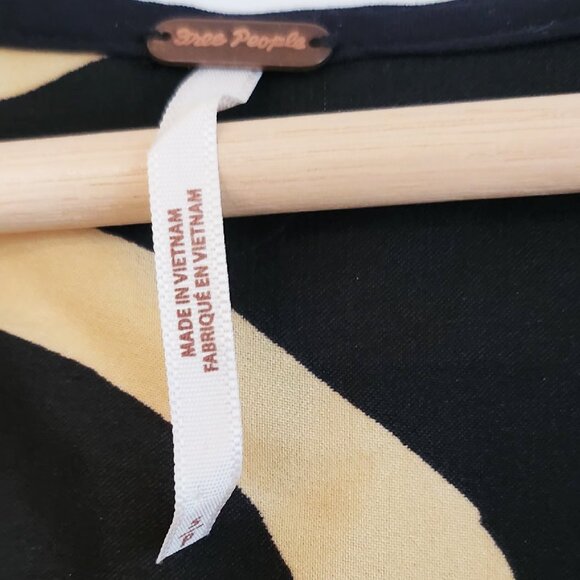 Free People satiny tiger leaf print shirt - Picture 2 of 3